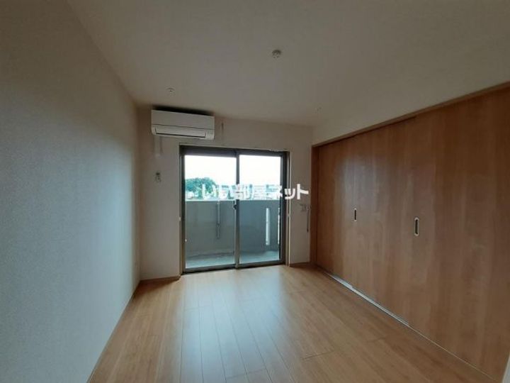 栃木県宇都宮市西川田3(マンション)の賃貸物件の居間