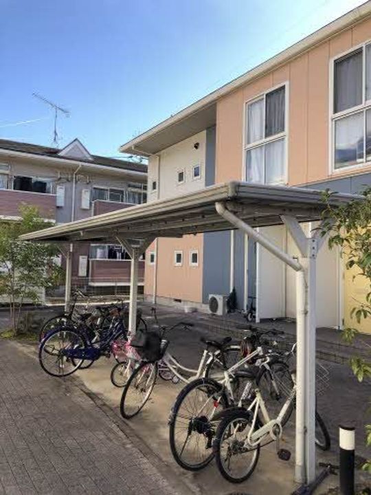 メゾンドローズ B棟の地図