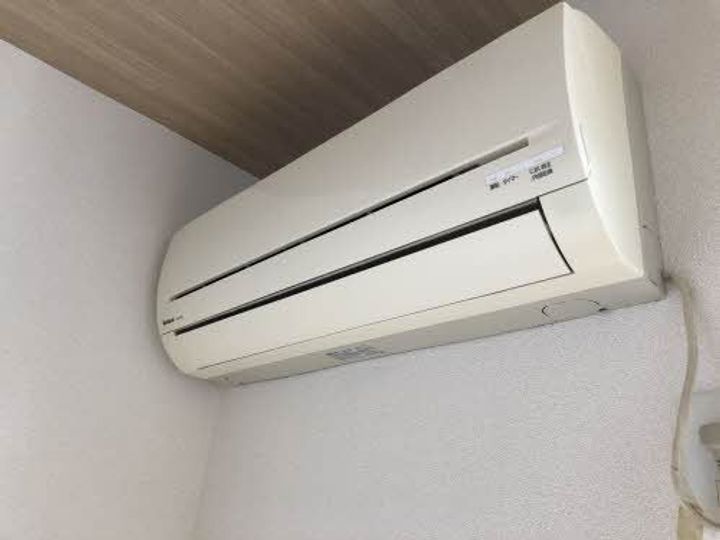 メゾンドローズ B棟の内装