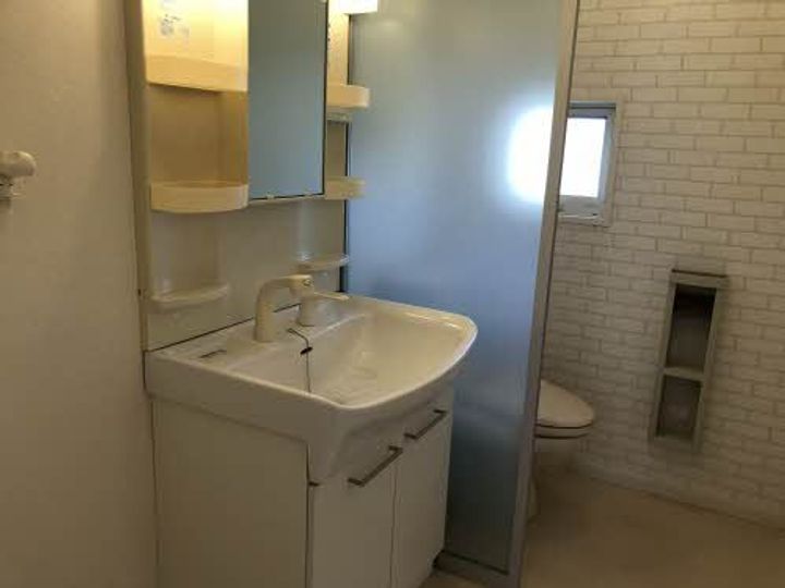 メゾンドローズ B棟の内装