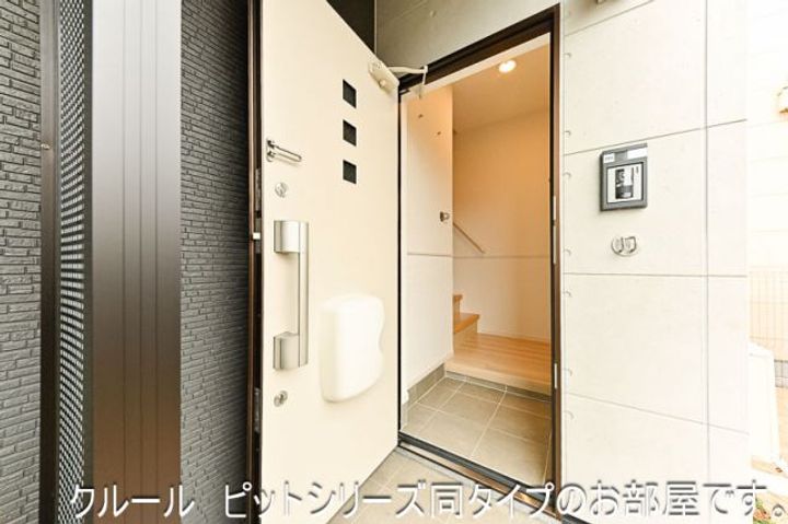 フラワー リッジの玄関