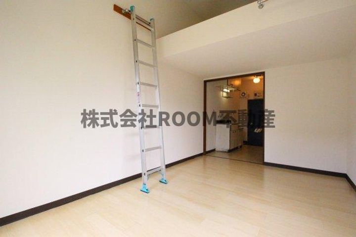 ラケットクラブの居間