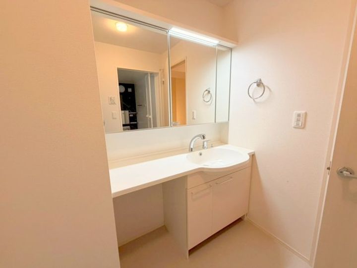 シャトレー旭町の内装