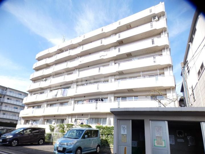 LEO拾八番館の外観