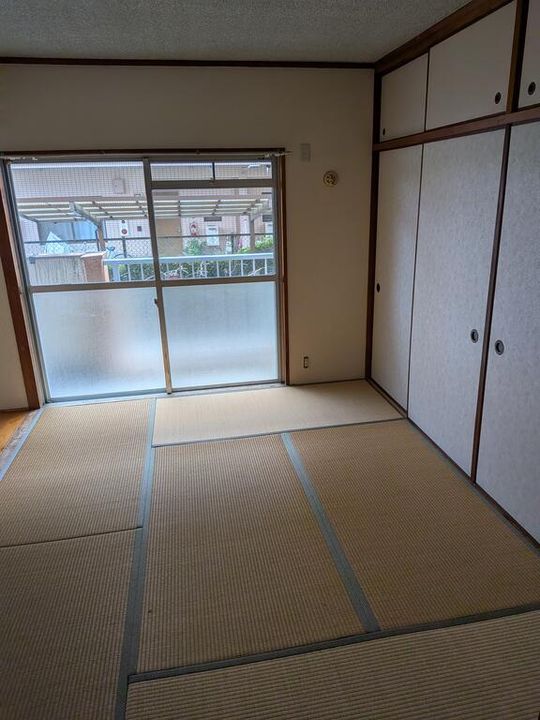 エッグマンションの内装