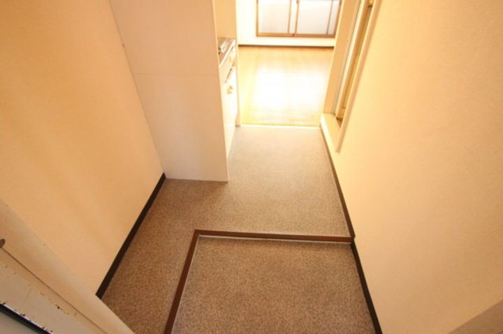 バース近江堂の玄関