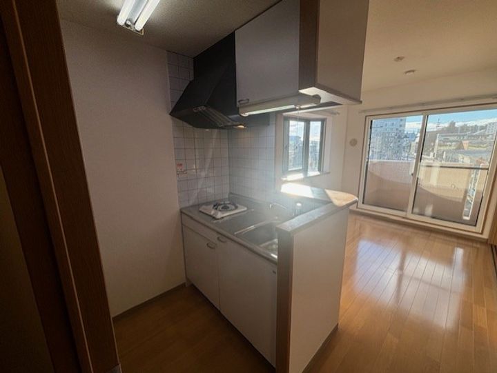 宮城県仙台市宮城野区銀杏町(マンション)の賃貸物件のキッチン