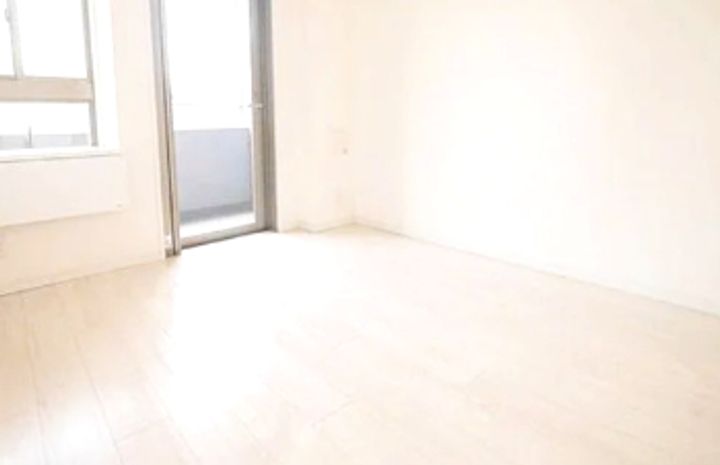 グランドガーラ川崎の居間