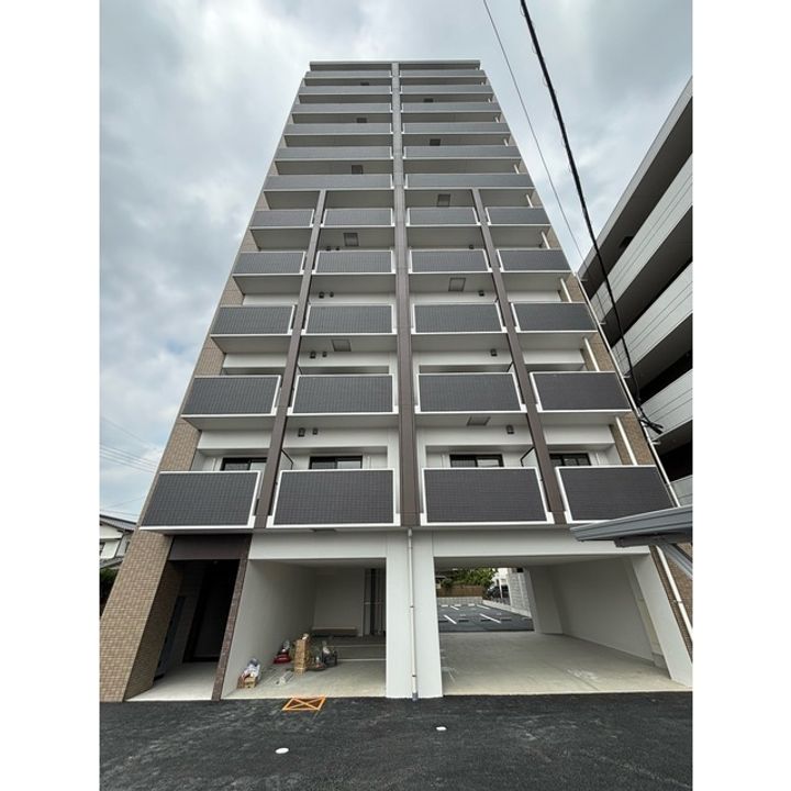 CHAINON春日WESTの外観