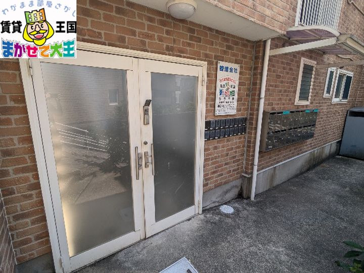リラ平野の地図