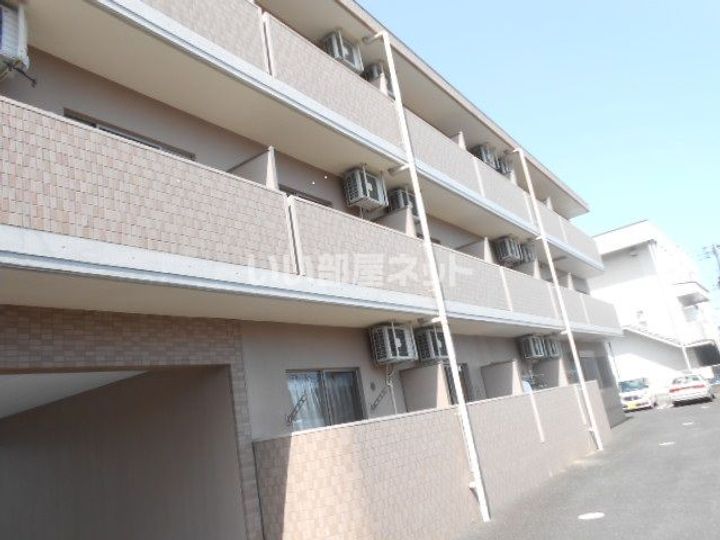 プランドール桂の外観