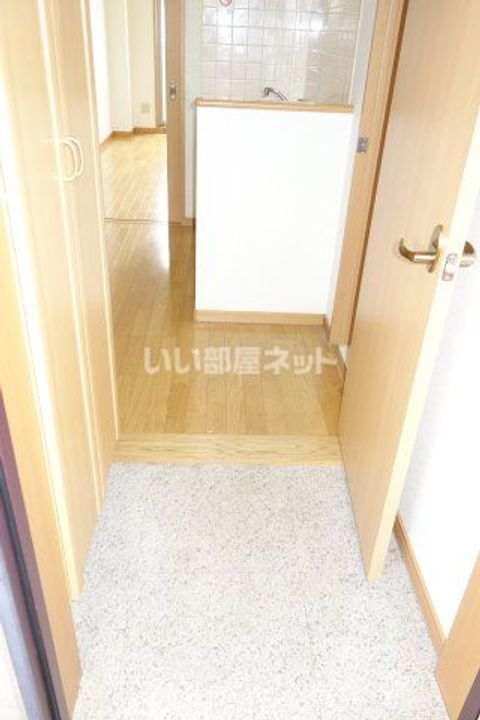 プランドール桂の玄関