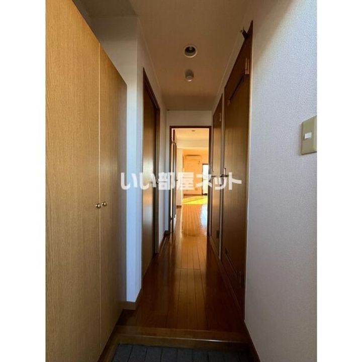 栃木県宇都宮市滝の原1(マンション)の賃貸物件の玄関