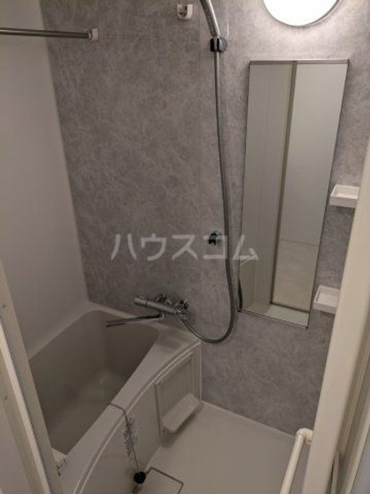 ルネフラッツ庄内通駅前の風呂