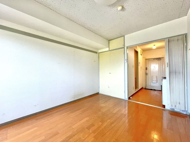 ソリッドリファインめじろ台の内装