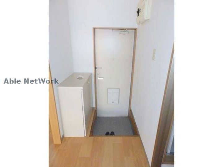 茨城県古河市中田(アパート)の賃貸物件の玄関