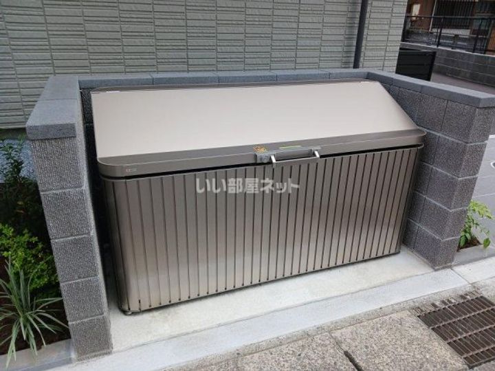 シャーメゾン春日の地図