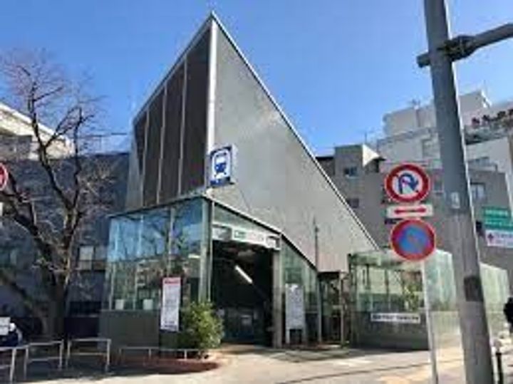 KM1113の周辺