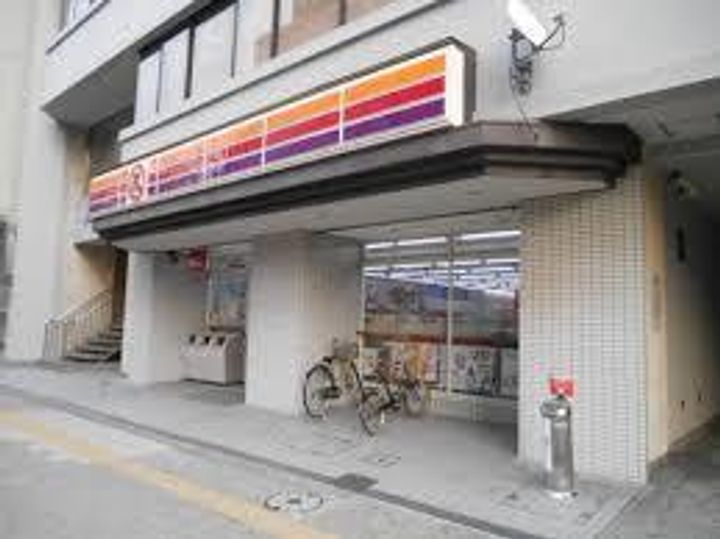 ローラン南森町の周辺