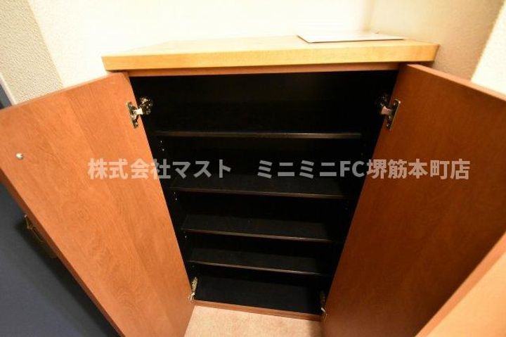 エスリード新梅田の玄関