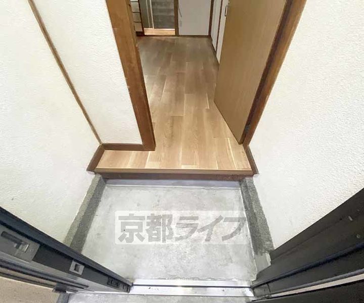 京都府京都市中京区壬生神明町(一戸建)の賃貸物件の玄関