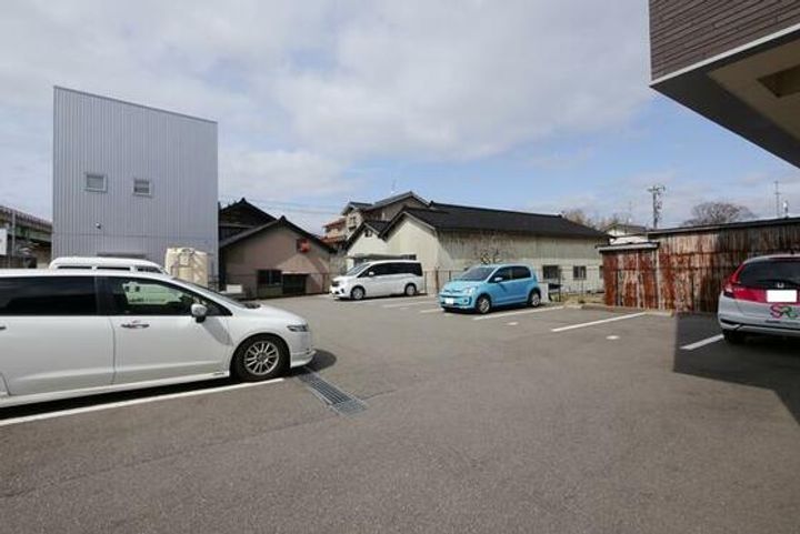 サン・バリューかほくの地図