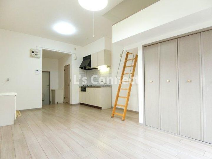 アルカディア泉の内装