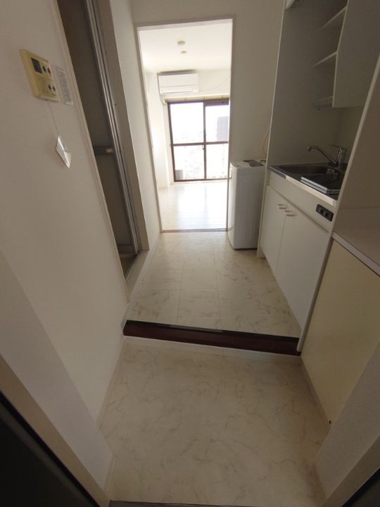 静岡県浜松市中央区海老塚1(マンション)の賃貸物件の玄関