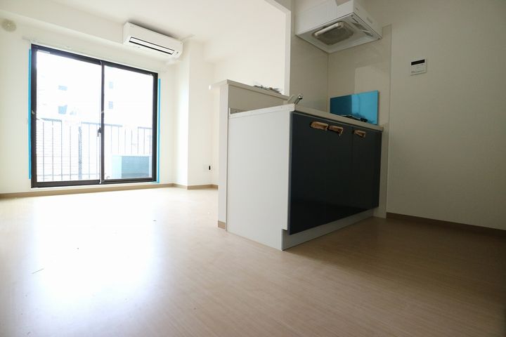 鹿児島県鹿児島市天保山町(マンション)の賃貸物件の居間