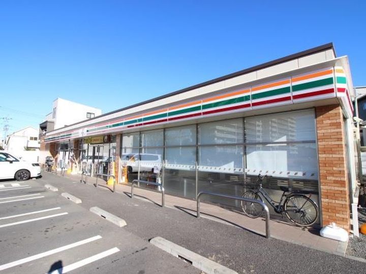 モンシェリー日秀の周辺