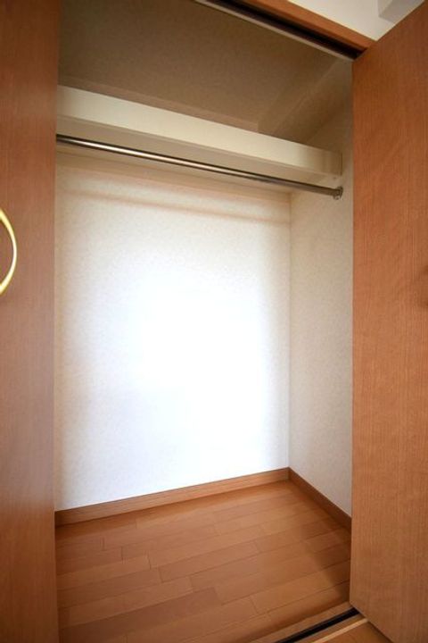 M CHATELET IZUMI CHUOの内装
