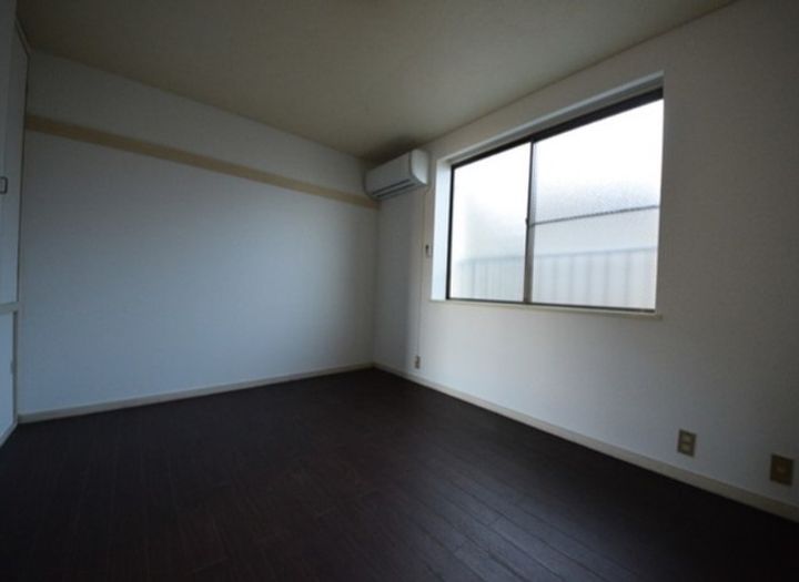 ハイツリベルテの居間