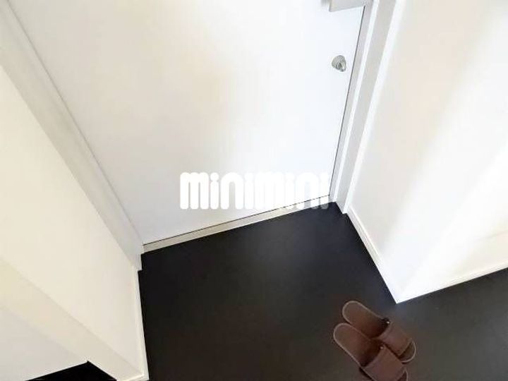 ザ・カシワ拾番の玄関