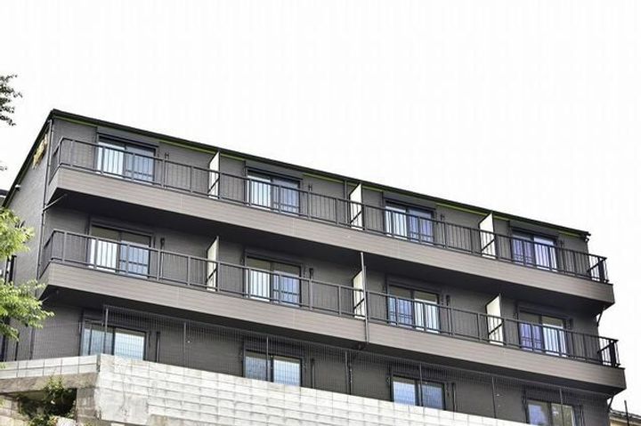 モダンプレイス横浜大口の外観