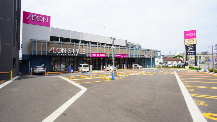 コンコース東堀の周辺