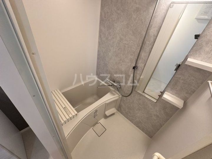 ルネフラッツ庄内通駅前の風呂