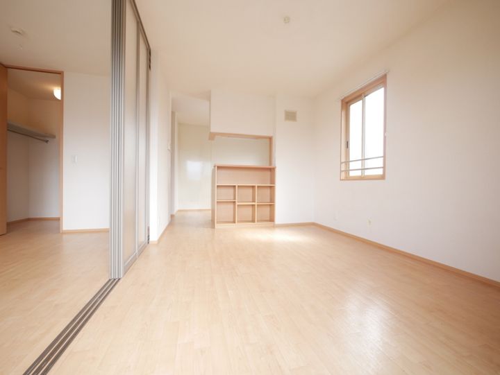 神奈川県厚木市関口(アパート)の賃貸物件の居間