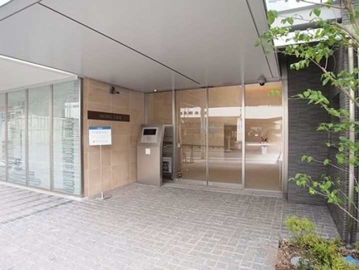 東京都港区六本木7(マンション)の賃貸物件の地図