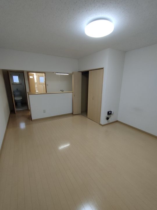 グランドミラージュIIIの居間