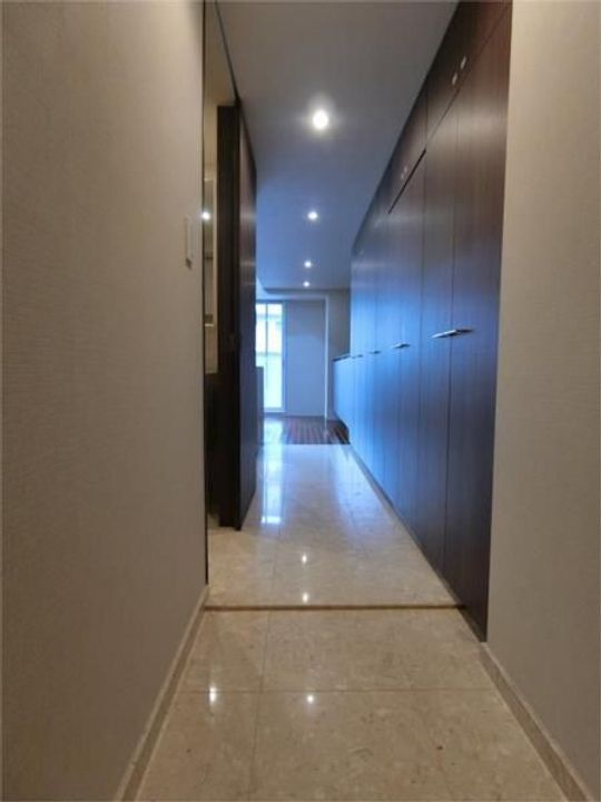 東京都港区白金4(マンション)の賃貸物件の玄関