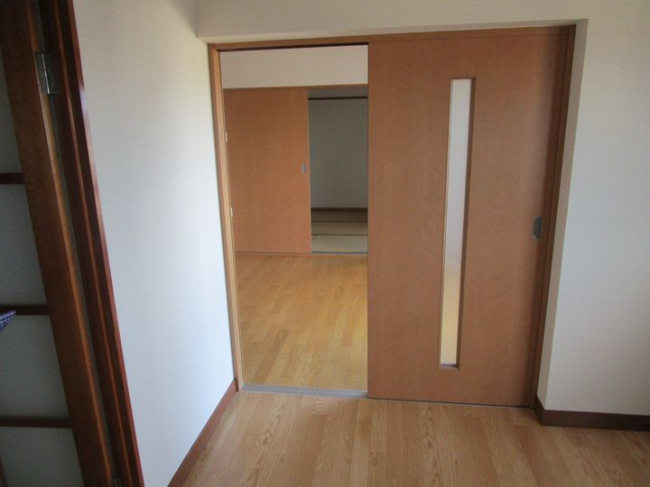 ハイレイクマンションの内装