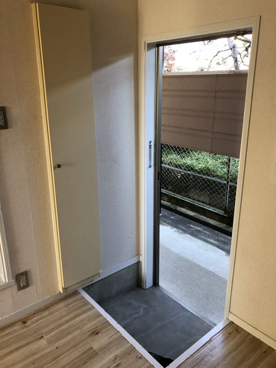 シャトレ池田の玄関