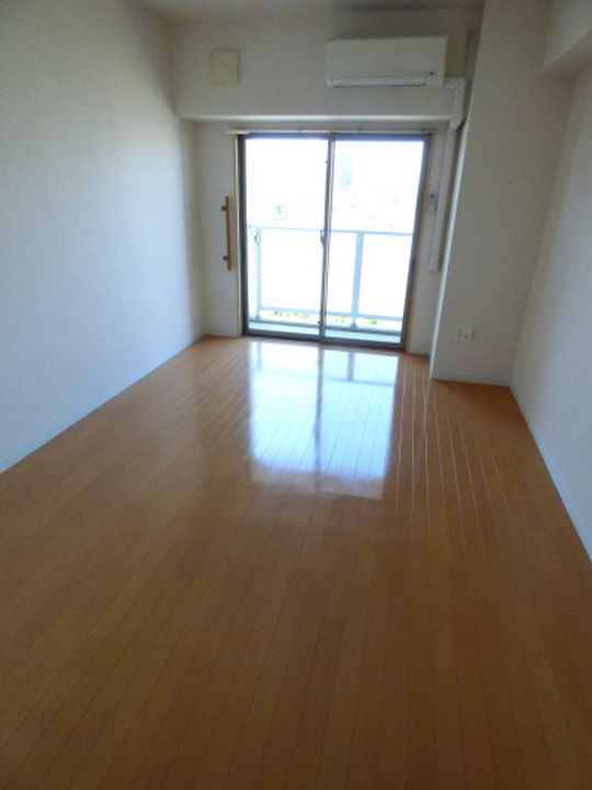 ビエラコート須磨の居間