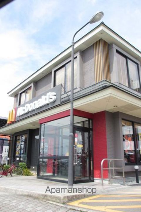 レオパレスコンフォール中島IIの周辺