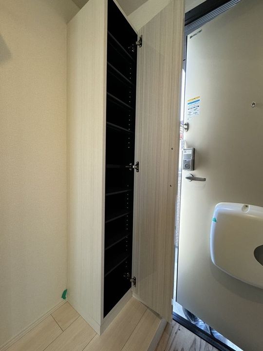 エンリッチ西蒲田の玄関