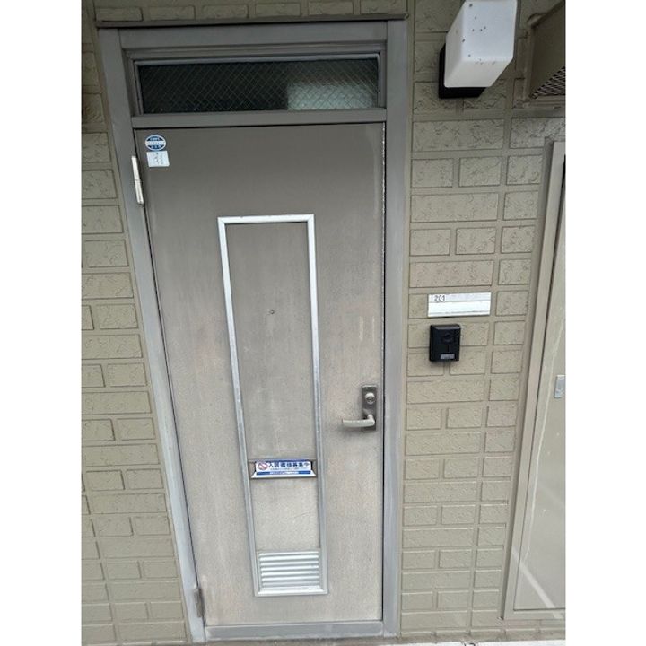 シティハイム ファミールの玄関