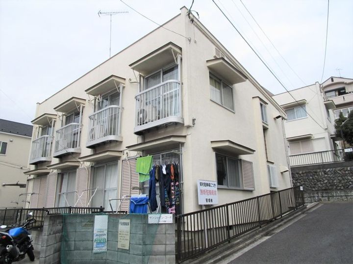 サンシャインコーポ1号棟の外観