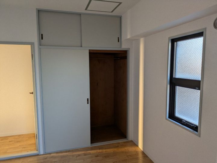 ロイヤルヨシソウの内装