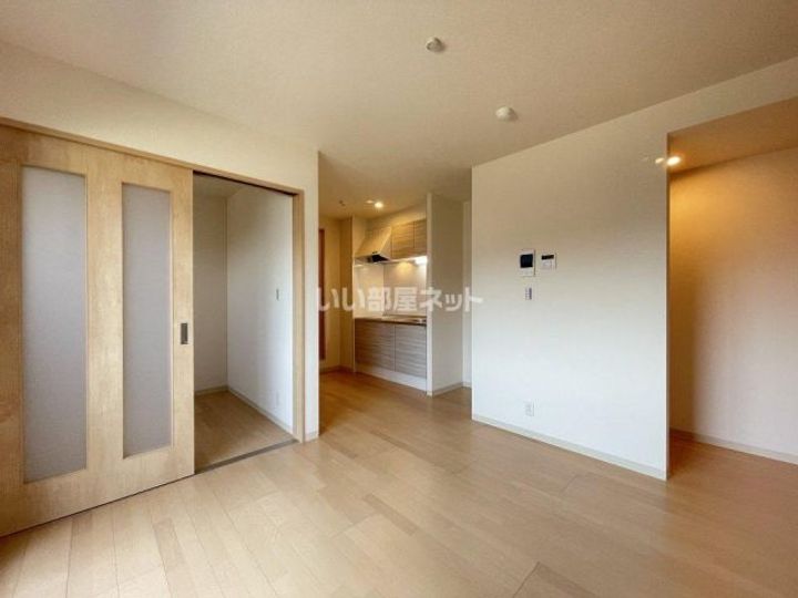 大阪府藤井寺市西古室1(アパート)の賃貸物件の居間