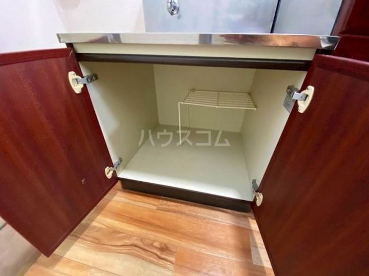 ファミーユ島村の内装